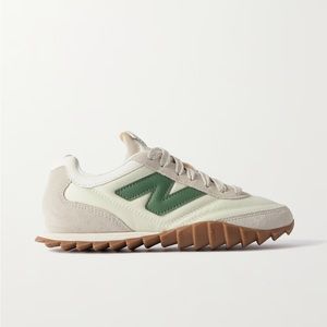 New Balance RC30 Trainers